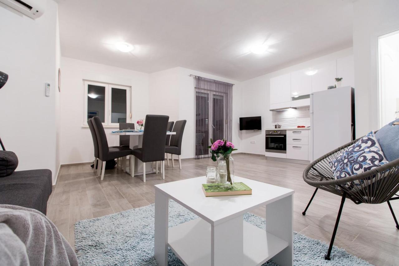 Maiv Residence - Family & Designer Suites Rogoznica (Sibenik-Knin) Room photo